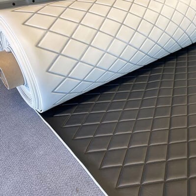 Hovedbilde SKAI SVEISET RUTER 140 CM SVART